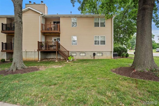 1316 Holgate Drive F1, Ballwin, MO 63021