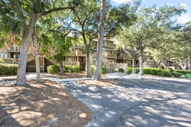 50 Yacht Cove Dr Apt 324, Hilton Head Island, SC 29928