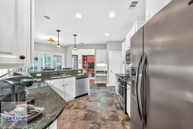 37 Macbeth Court, Richmond Hill, GA 31324
