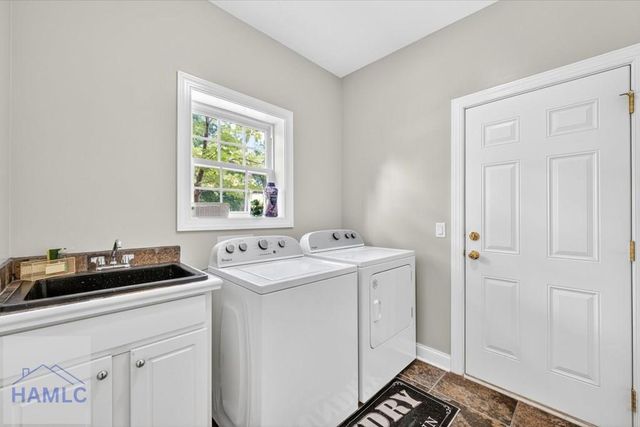 37 Macbeth Court, Richmond Hill, GA 31324