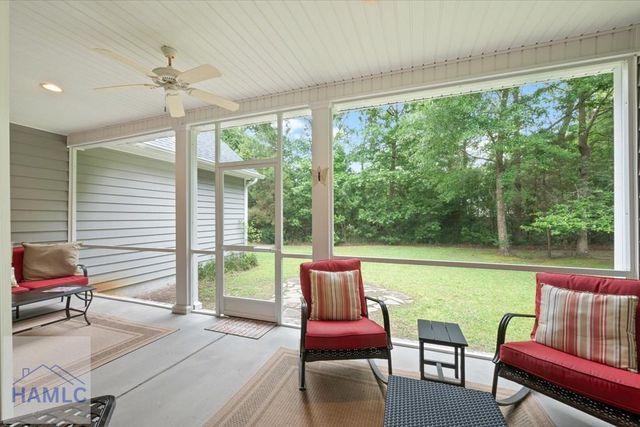 37 Macbeth Court, Richmond Hill, GA 31324