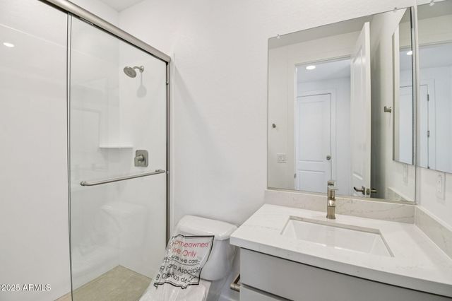 10450 E UPTON Avenue, Mesa, AZ 85212