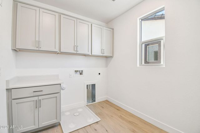 10450 E UPTON Avenue, Mesa, AZ 85212