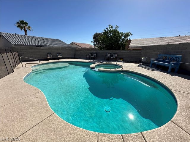 5326 Sun Meadow Court, North Las Vegas, NV 89031