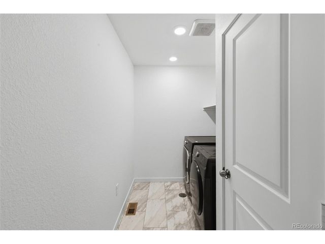 46538 Sunrise Ct, Bennett, CO 80102