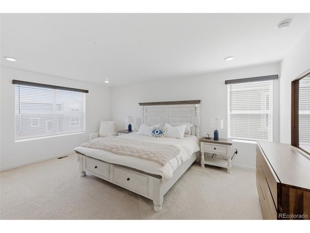 46538 Sunrise Ct, Bennett, CO 80102