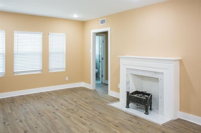 2301 Albans Road, Houston, TX 77005