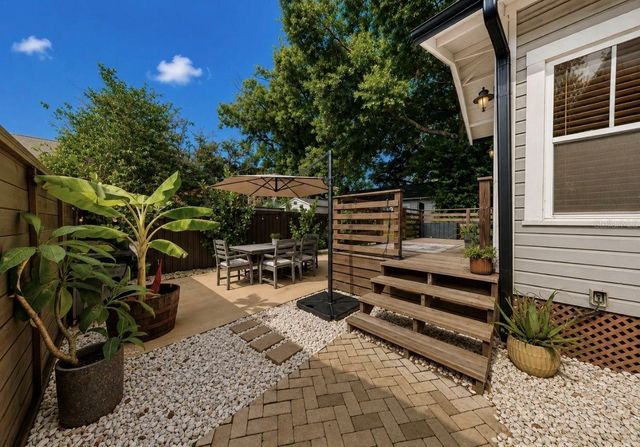 6702 N ELIZABETH STREET, Tampa, FL 33604