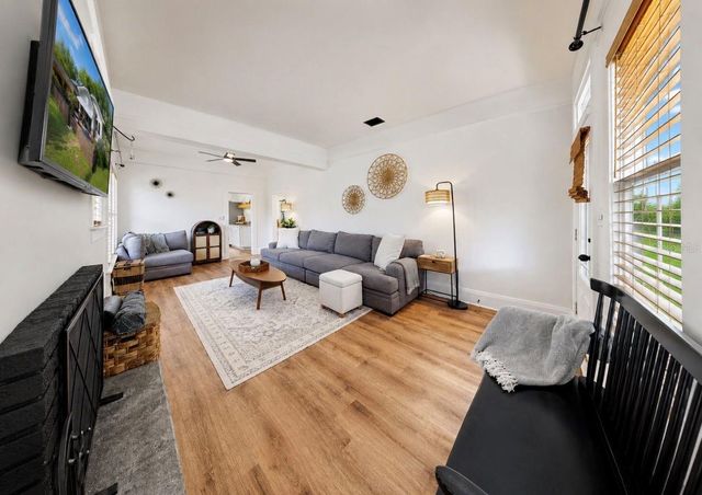 6702 N ELIZABETH STREET, Tampa, FL 33604