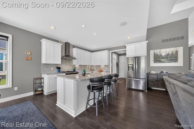 2034 Osprey, Troy, MI 48083