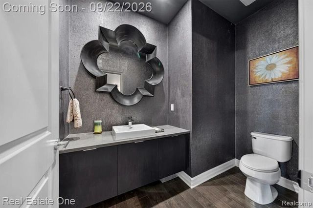 2034 Osprey, Troy, MI 48083