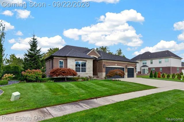 2034 Osprey, Troy, MI 48083