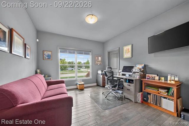 2034 Osprey, Troy, MI 48083