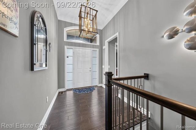 2034 Osprey, Troy, MI 48083