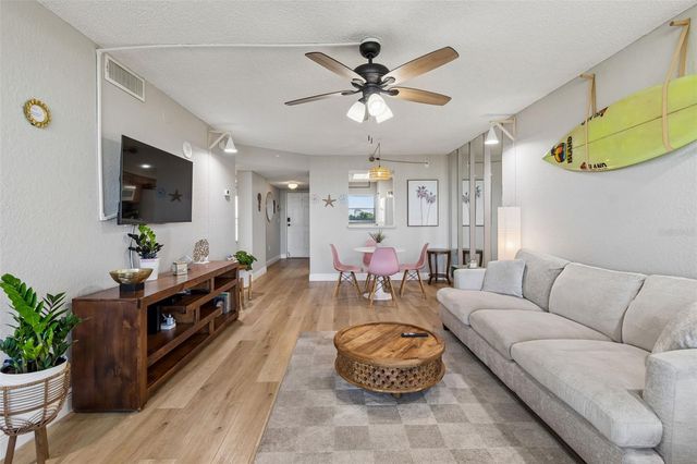 900 COVE CAY DRIVE 5F, Clearwater, FL 33760