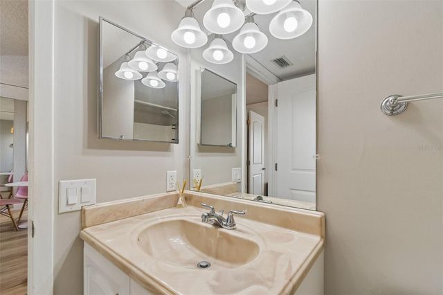 900 COVE CAY DRIVE 5F, Clearwater, FL 33760