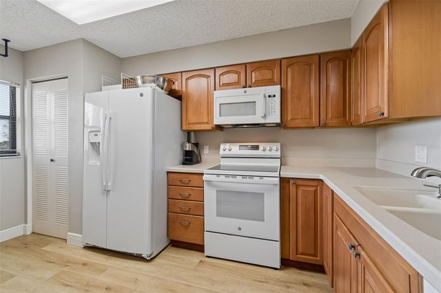 900 COVE CAY DRIVE 5F, Clearwater, FL 33760