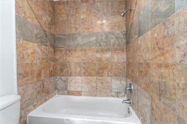 7254 Vassar Ave 308, Canoga Park (los Angeles), CA 91303