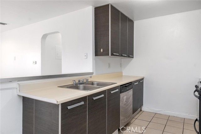 7254 Vassar Ave 308, Canoga Park (los Angeles), CA 91303