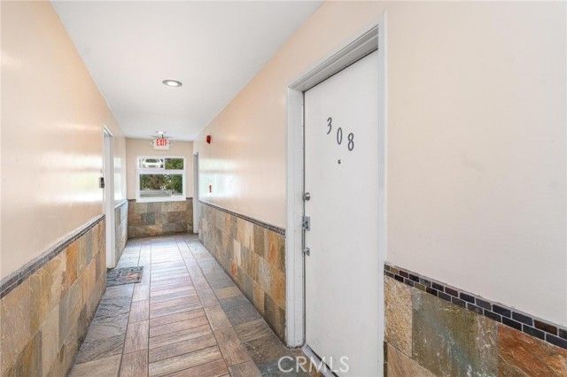 7254 Vassar Ave 308, Canoga Park (los Angeles), CA 91303