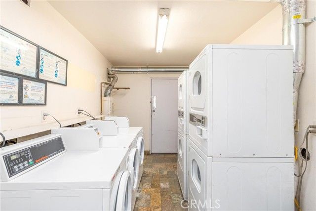 7254 Vassar Ave 308, Canoga Park (los Angeles), CA 91303