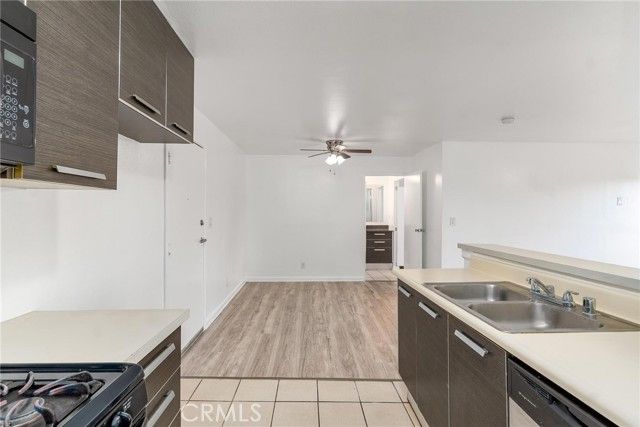 7254 Vassar Ave 308, Canoga Park (los Angeles), CA 91303