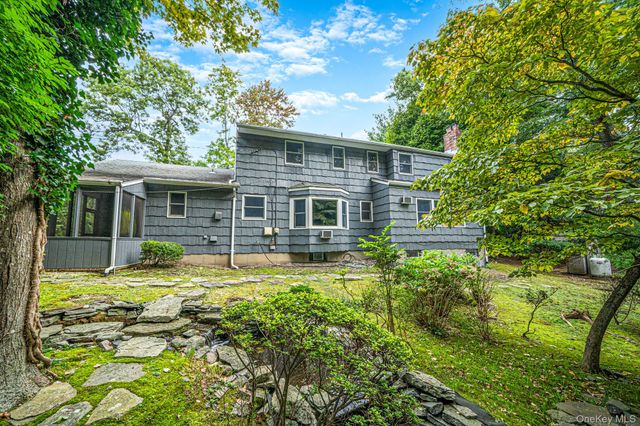 2 Jefferson Court, East Setauket, NY 11733