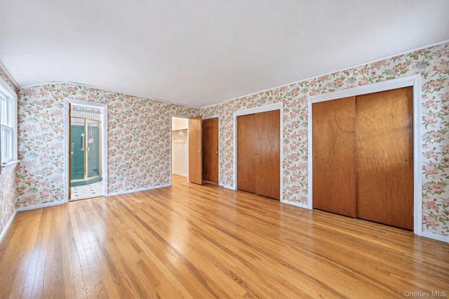 2 Jefferson Court, East Setauket, NY 11733