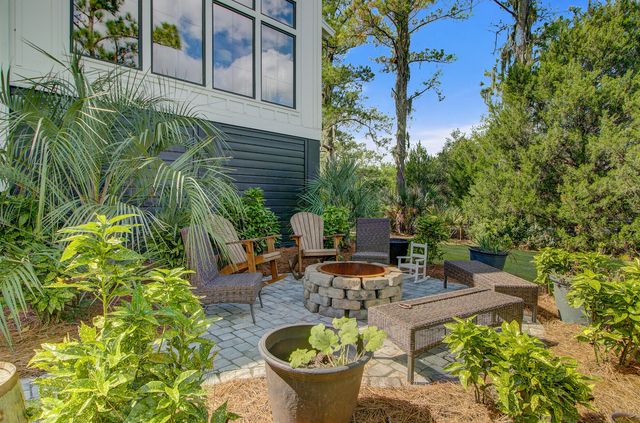 3015 Creek Cottage Lane, Johns Island, SC 29455