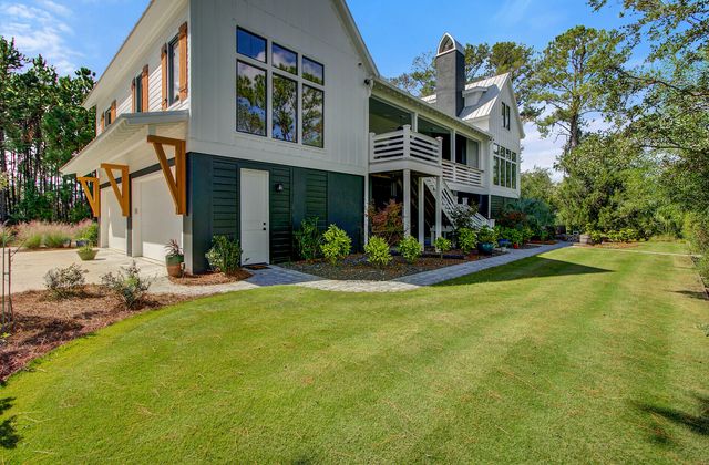 3015 Creek Cottage Lane, Johns Island, SC 29455