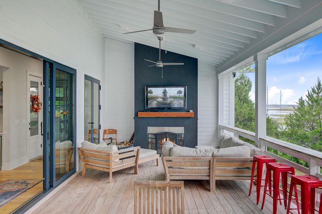 3015 Creek Cottage Lane, Johns Island, SC 29455
