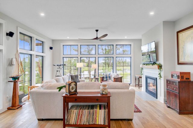3015 Creek Cottage Lane, Johns Island, SC 29455