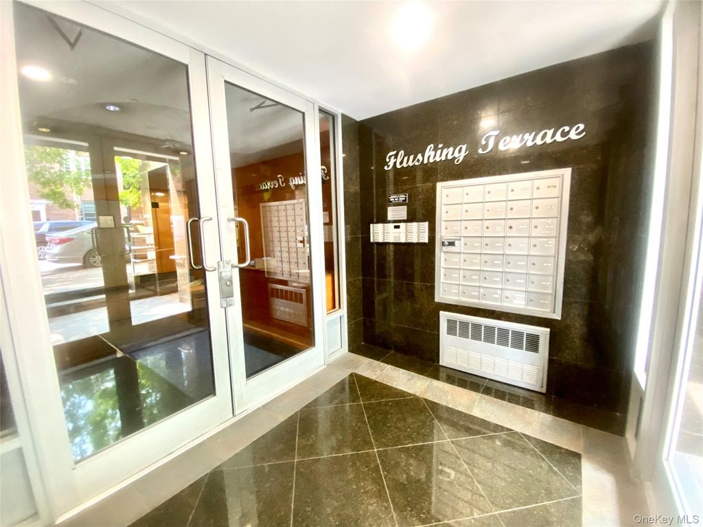 38-22 147th Street 5B, Flushing, NY 11355 — photo 3