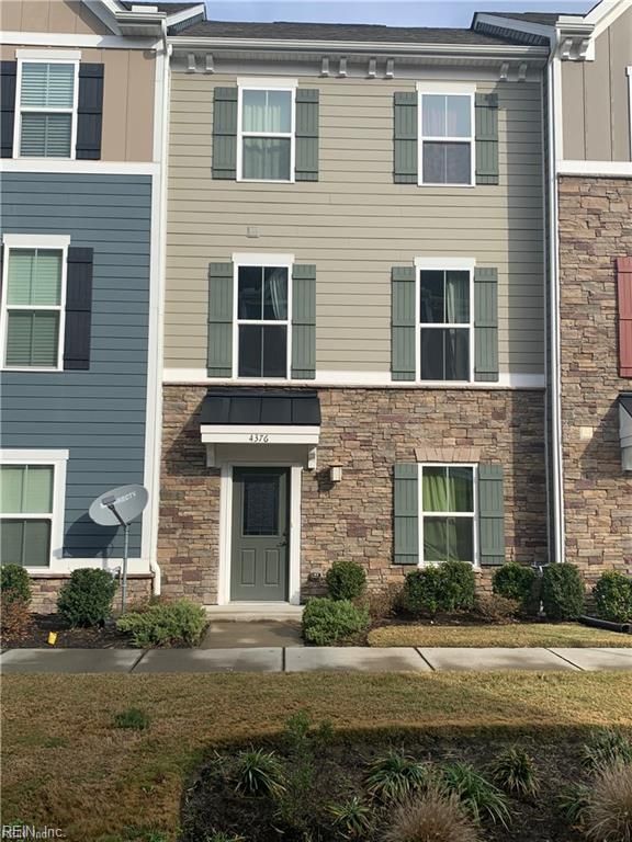 4376 Pickney LN, Chesapeake, VA 23324
