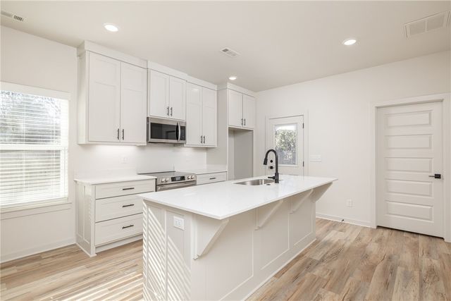 1659 S Brooks Avenue, Fayetteville, AR 72701