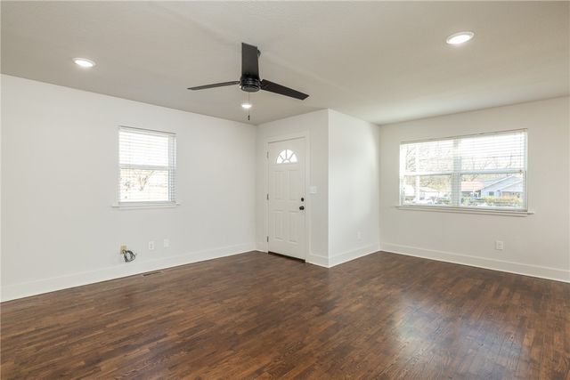 1659 S Brooks Avenue, Fayetteville, AR 72701