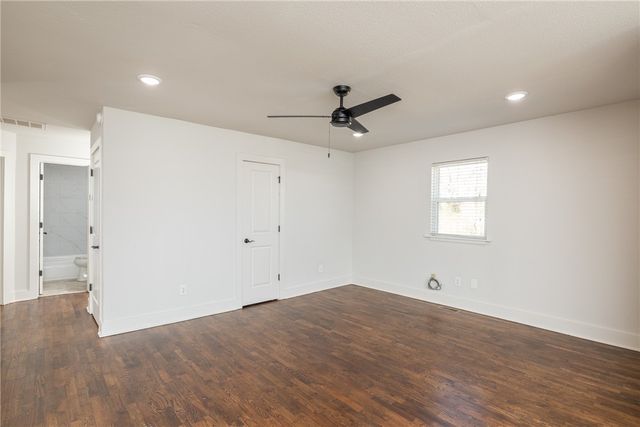 1659 S Brooks Avenue, Fayetteville, AR 72701