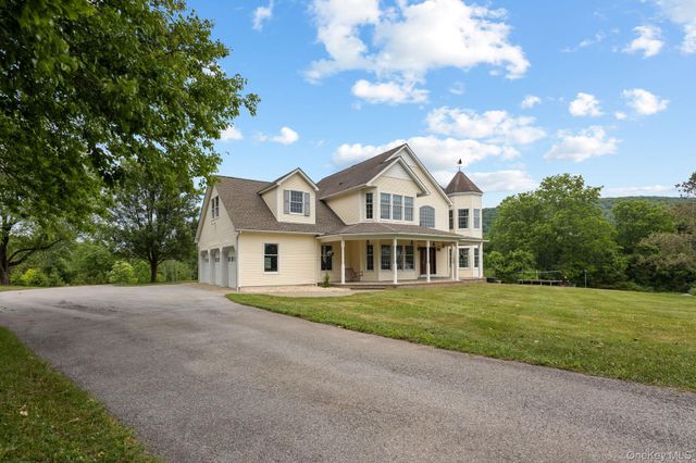 128 Old Pawling Road, Pawling, NY 12564