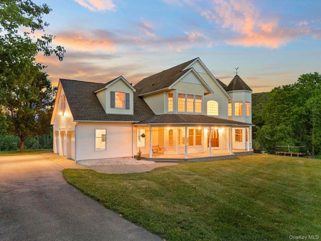 128 Old Pawling Road, Pawling, NY 12564
