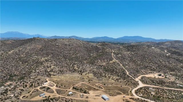 1 Intrepid, Temecula, CA 92592