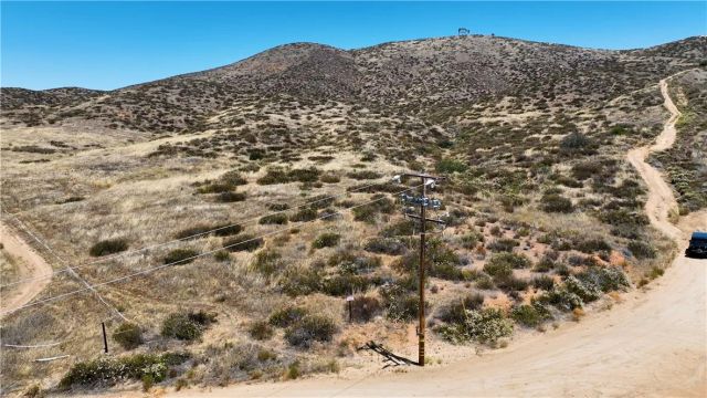 1 Intrepid, Temecula, CA 92592