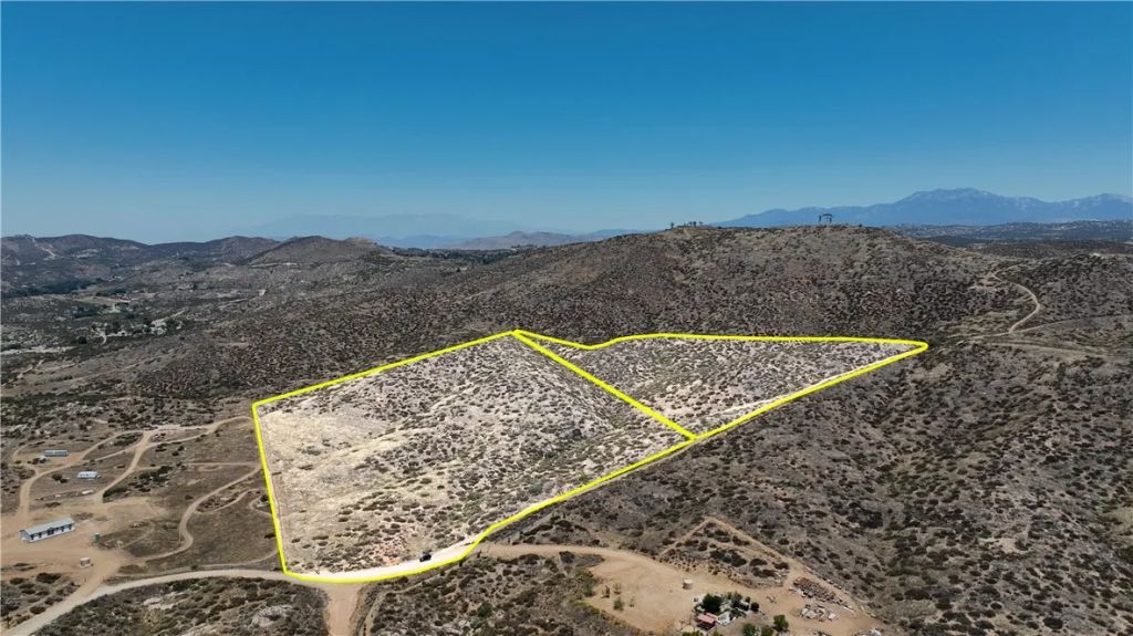 1 Intrepid, Temecula, CA 92592