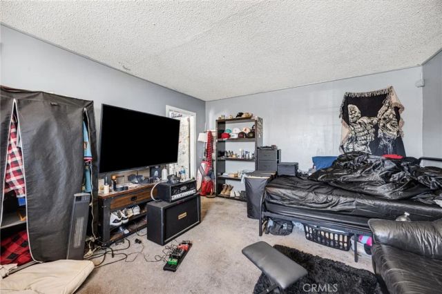 15670 Ceres Avenue, Fontana, CA 92335