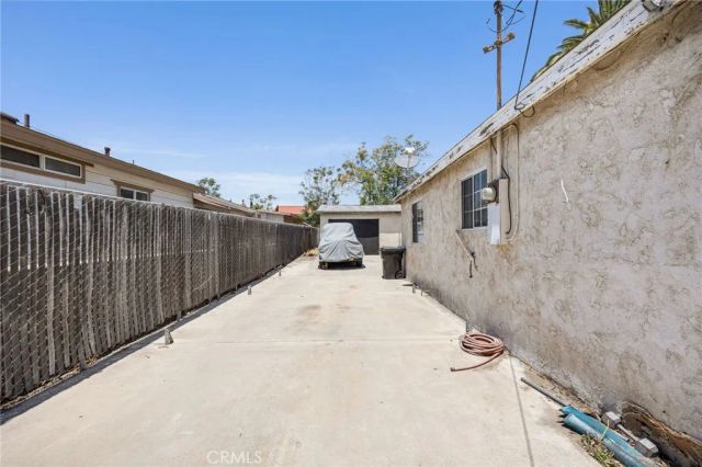 15670 Ceres Avenue, Fontana, CA 92335