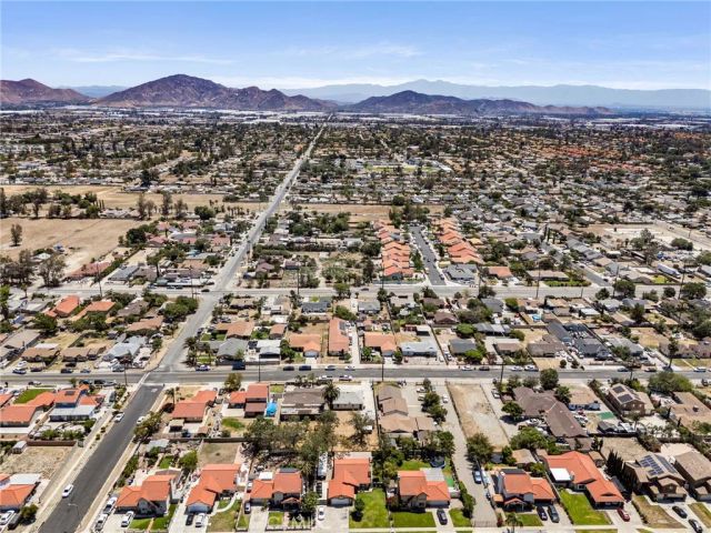 15670 Ceres Avenue, Fontana, CA 92335