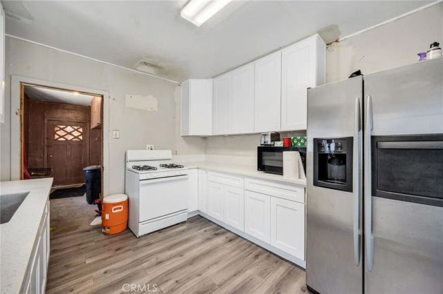 15670 Ceres Avenue, Fontana, CA 92335