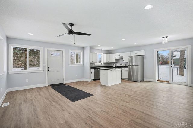 220 S Sherman Street, Bay City, MI 48708
