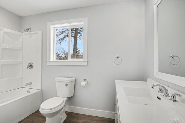 220 S Sherman Street, Bay City, MI 48708