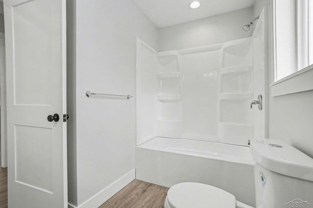 220 S Sherman Street, Bay City, MI 48708