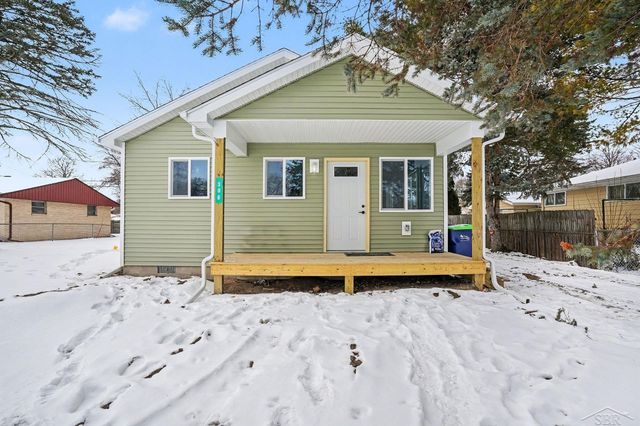 220 S Sherman Street, Bay City, MI 48708